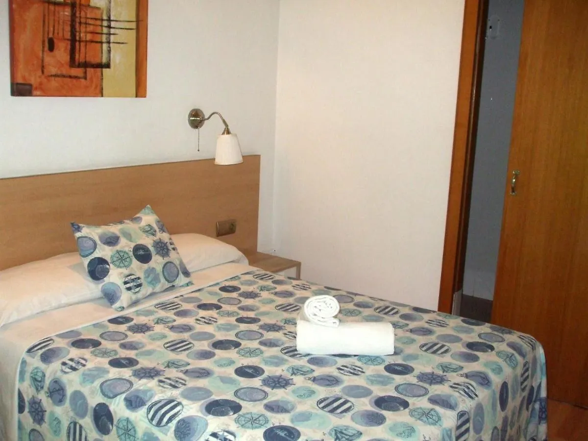 Hostal Felipe 2 Barcelona Guest house