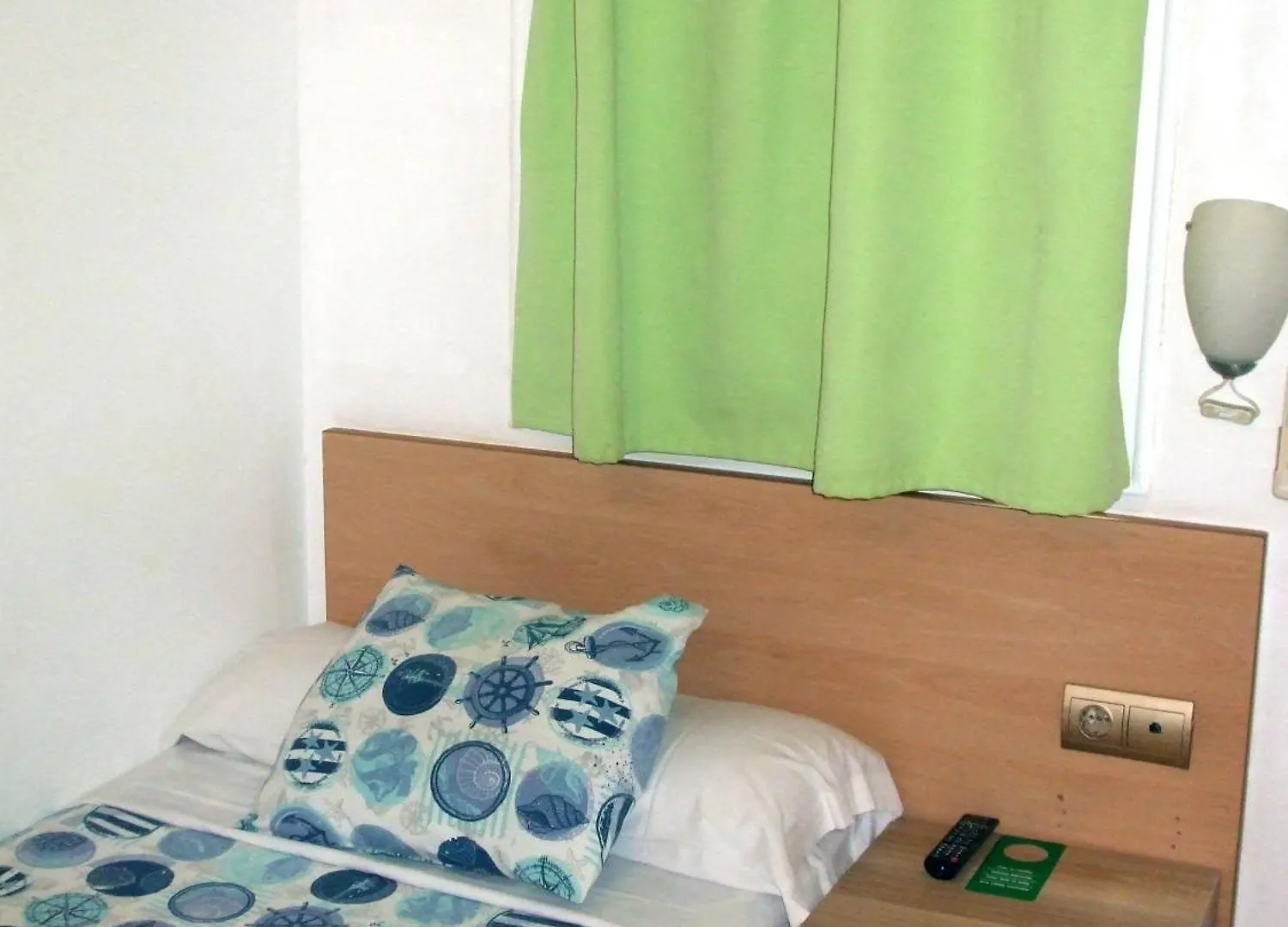 Hostal Felipe 2 Barcelona Guest house