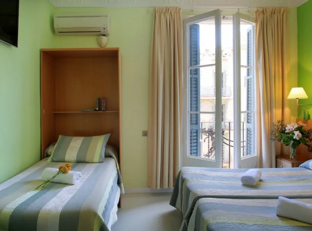 ** Gasthuis Hostal Felipe 2 Barcelona Spanje